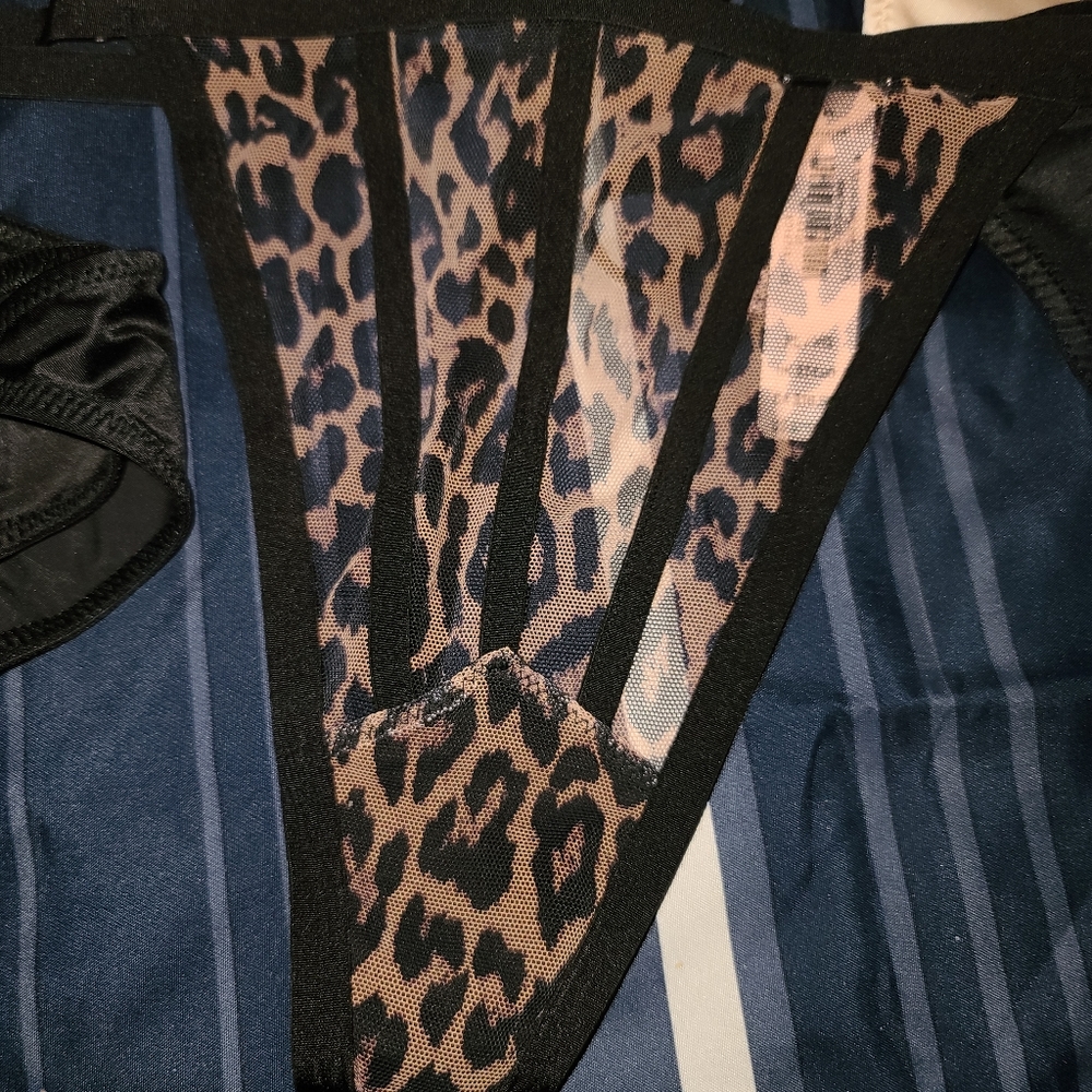Victoria Secret - Picture 7 of 16